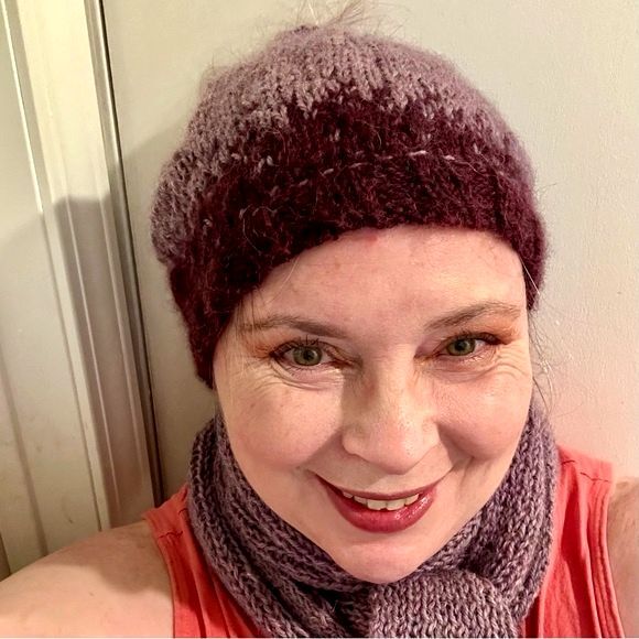 Hand Knitted Baby Alpaca Blend Messy Bun Hat & Scarf Set - Picture 4 of 6